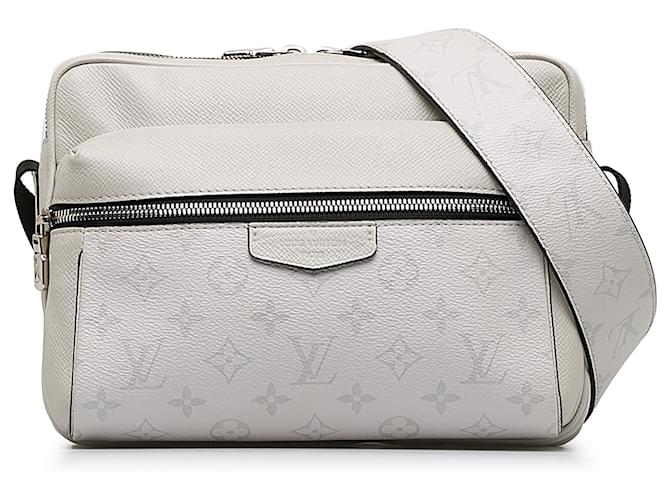 Louis Vuitton White Monogram Taigarama Outdoor Messenger Leather  ref.1163448