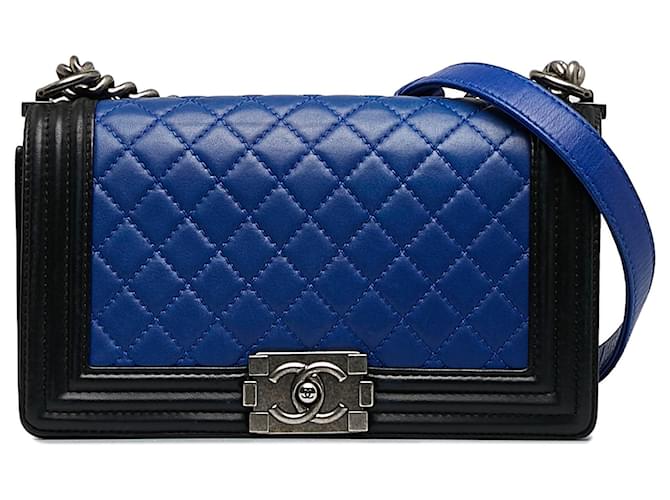 Chanel Blue Medium Lammleder Boy Bicolor Flap Bag Blau  ref.1163451