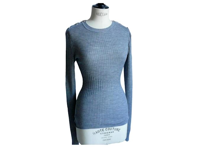 CHANEL Light gray ribbed knit sweater 6 CC T buttons34/36 very good condition Grey Wool  ref.765849