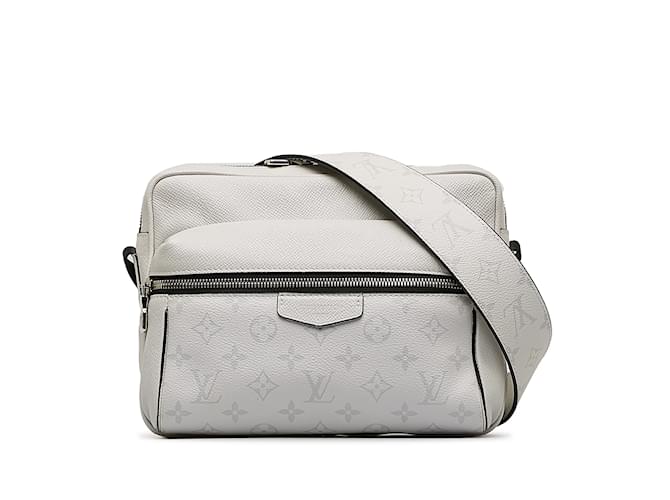 Weiße Louis Vuitton-Monogramm-Taigarama-Outdoor-Messenger-Umhängetasche Leder  ref.1164969