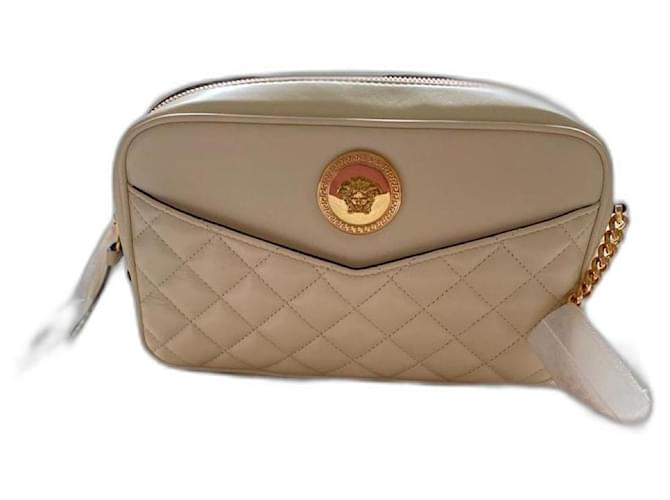 Versace Gesteppte Medusa-Kameratasche aus Nappaleder Beige 