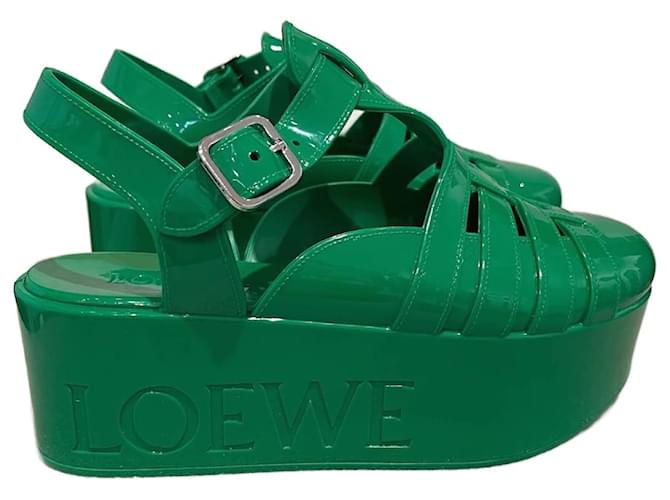 LOEWE  Sandals T.eu 39 plastic Green  ref.1169260