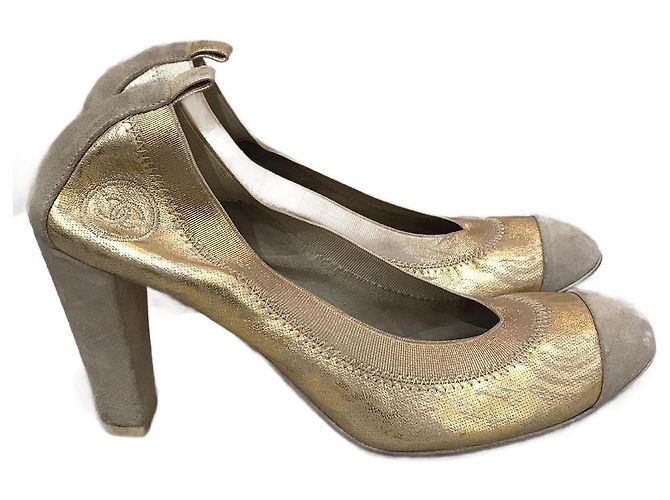 Tacchi CHANEL T.EU 38 Pelle D'oro