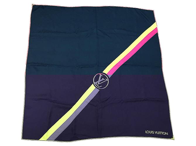 Louis Vuitton Navy blue Silk  ref.1169624