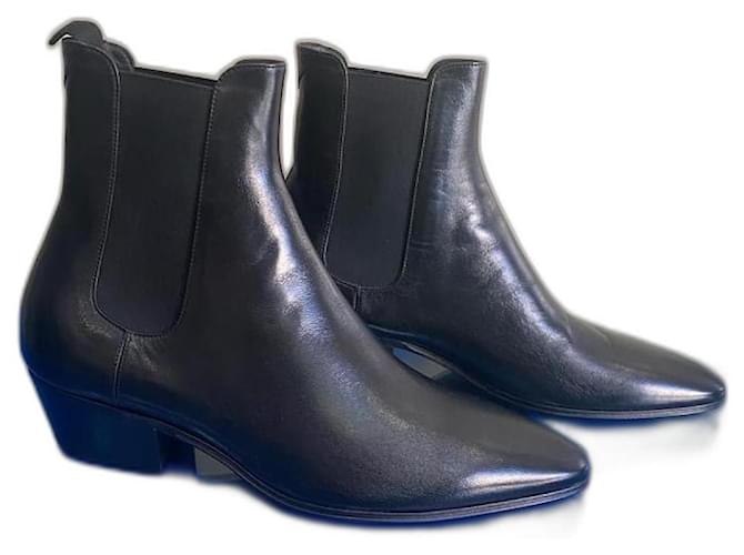Saint Laurent VASSILI CHELSEA ANKLE BOOTS IN SMOOTH LEATHER Black  ref.1170480