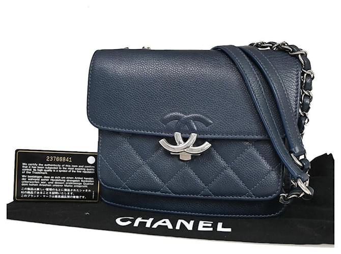 Chanel CC Azul marinho Couro  ref.1170511