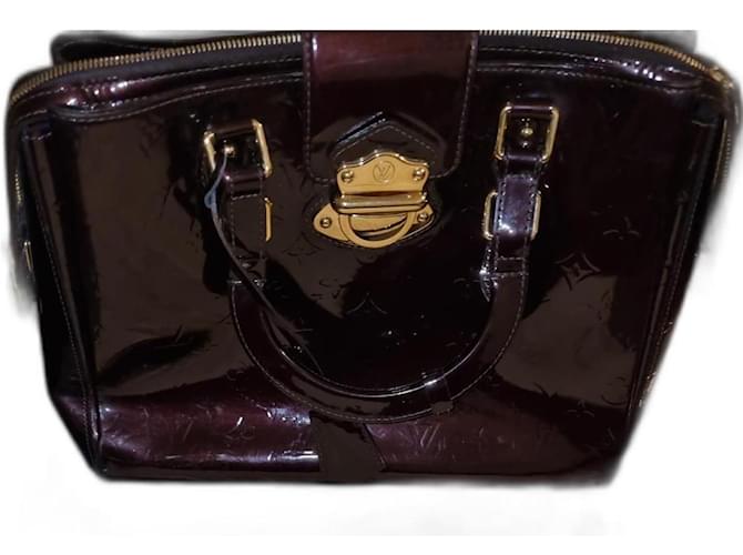 Louis Vuitton Handtaschen Rot Lackleder  ref.1171887