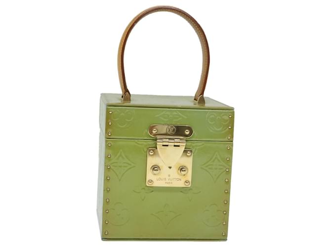 Louis Vuitton Bleecker Green Patent leather  ref.1173151