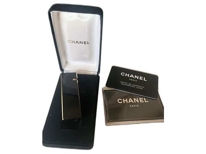 Chanel Sonstiges Schwarz Metall