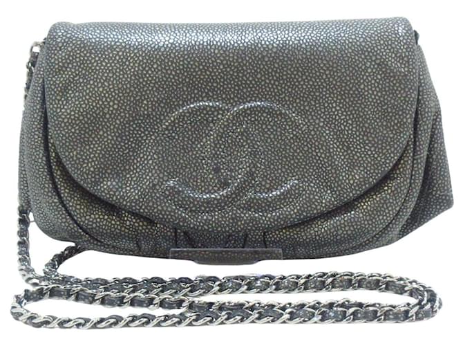 Chanel Half moon Silvery Leather  ref.1175686
