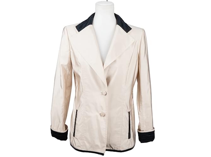 Giacca blazer in nylon di Chanel (40) Beige Sintetico  ref.1176421