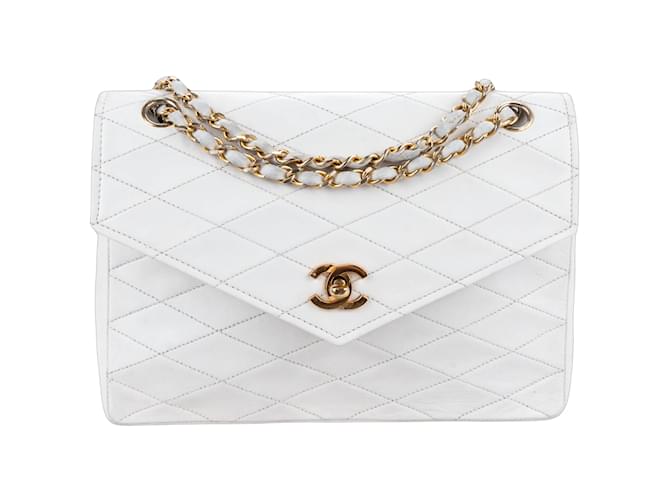 Bolsa Chanel acolchoada em pele de cordeiro com aba única Branco Lona  ref.1176451