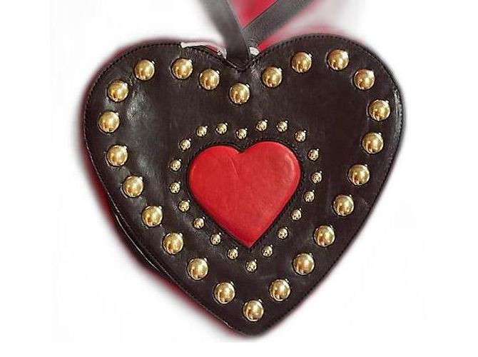 90Borsa a cuore borchiata Moschino da s Nero