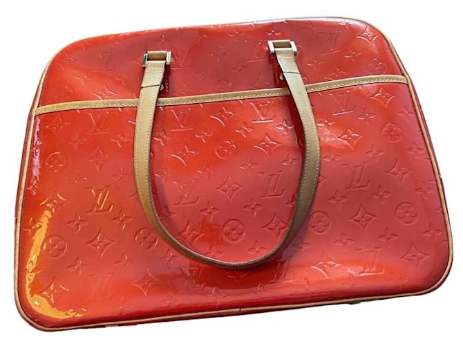 Louis Vuitton Sutton model Red Patent leather  ref.1176730