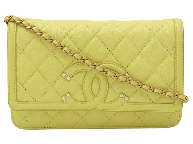 Chanel Yellow Leather  ref.1177351