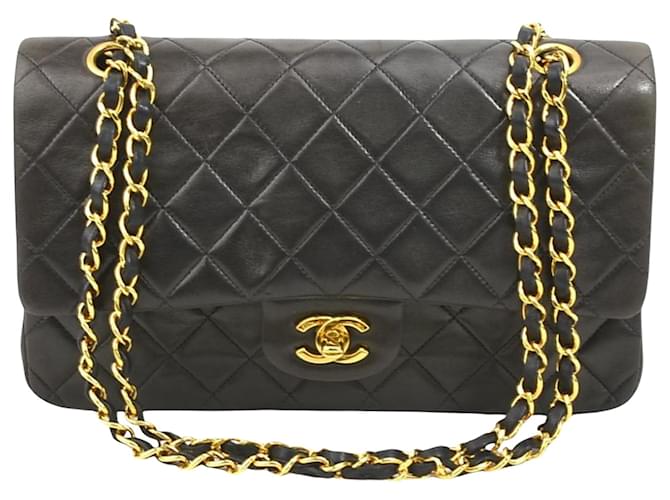 Classique Chanel Matelas� Cuir Noir  ref.1178589