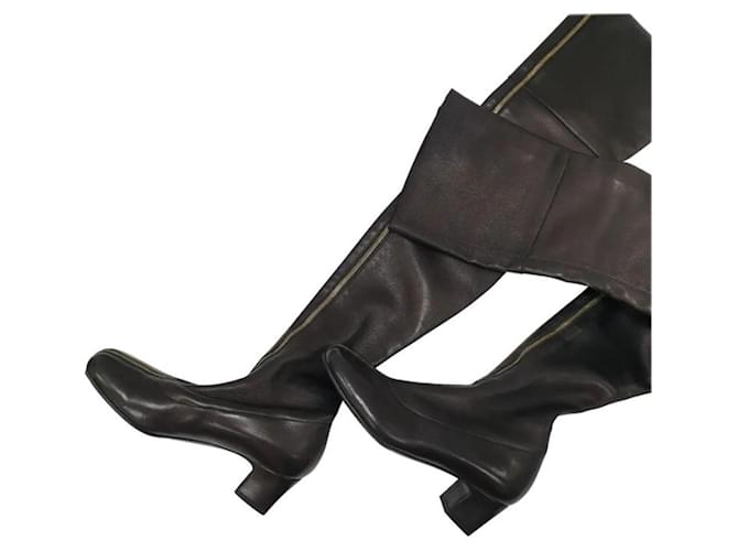 CHANEL Overknee-Stiefel aus schwarzem Leder mit Reißverschluss vorne  ref.1179577