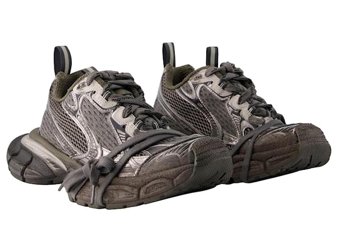 3xl Balenciaga Trainers Mens Brown Men's 3xl Sneaker Worn-out In Brown