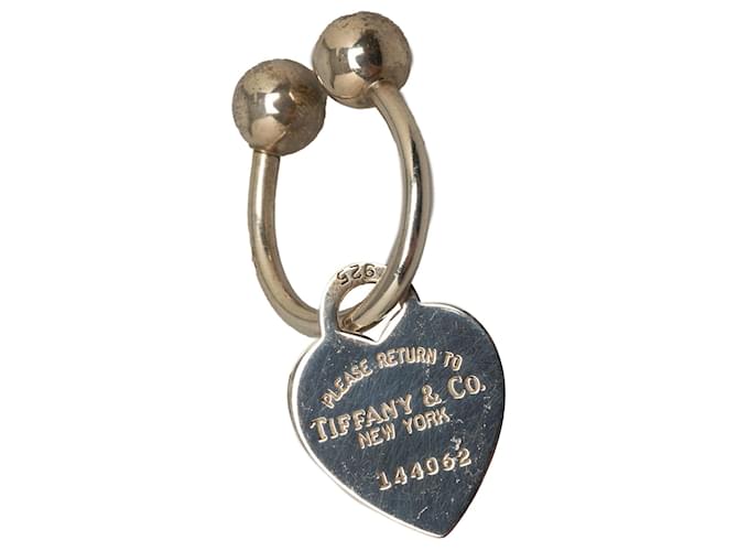Tiffany & Co Porte-clés Tiffany en argent avec étiquette en forme de cœur Métal Argenté  ref.1180096