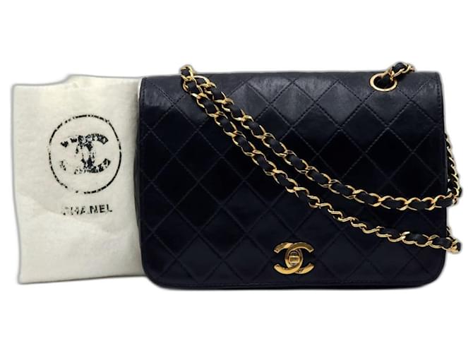 Chanel Timeless Classic Single Flap Bag with 24K gold hardware Black Leather  ref.1180104