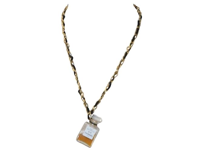 Timeless Chanel - Dourado Metal  ref.1180521