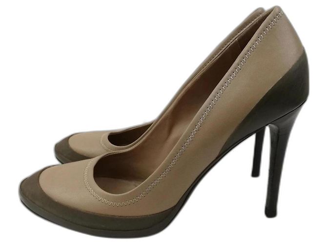 Burberry Slingback Pumps Leder Hellbraun