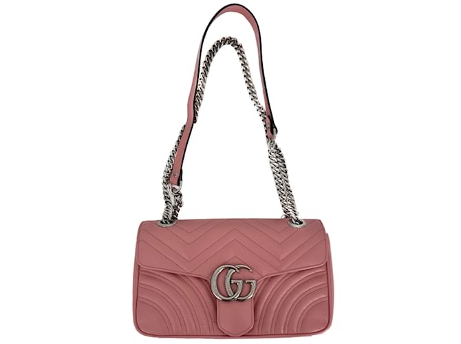 Gucci Sac rose en cuir matelassé moyen GG Marmont  ref.1180831