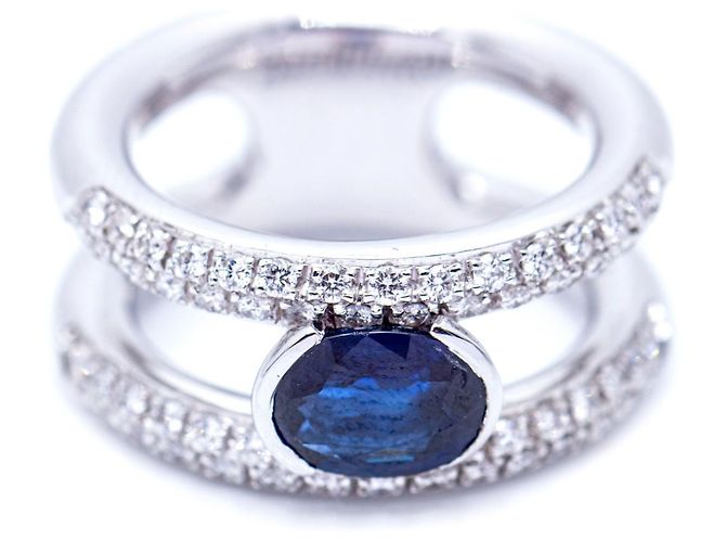 Autre Marque Diamant- und Saphirring Weiß
