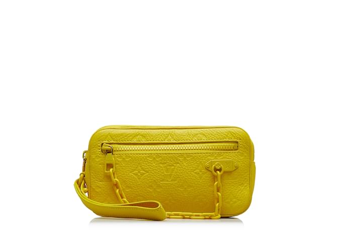 Bolsa Clutch Louis Vuitton Monograma Taurillon Pochette Volga Amarela Amarelo Couro  ref.1182027