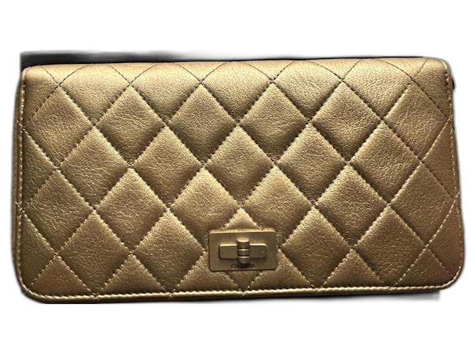 Mademoiselle Chanel Klassisch Golden Leder  ref.1183815
