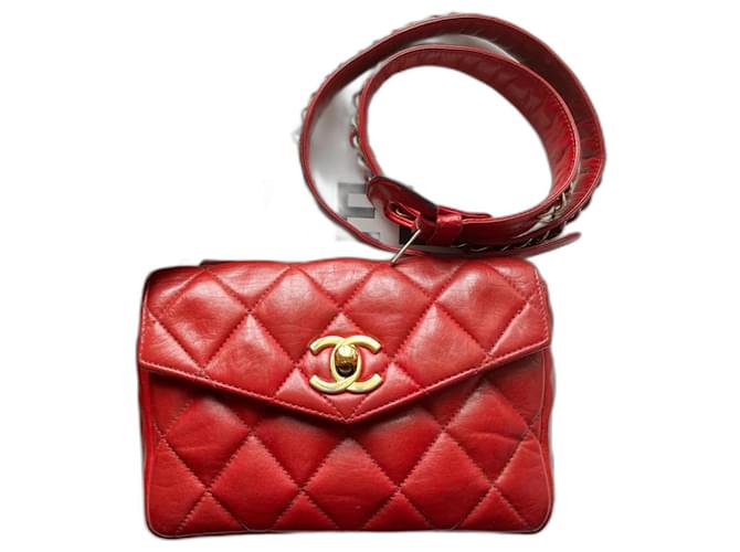 Chanel Cinto com pochete Fanny Vermelho Pele de cordeiro  ref.1183948