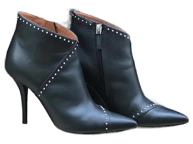 GIVENCHY  Ankle boots T.eu 37 leather Black  ref.1184066