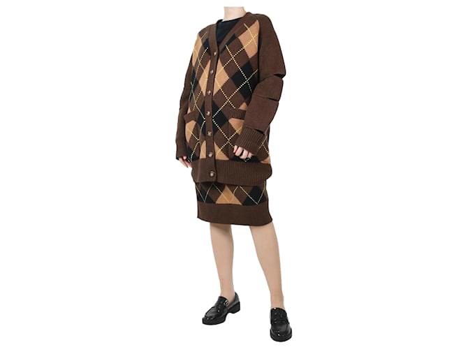 Burberry Ensemble cardigan et jupe en tricot Argyle marron - taille M Laine  ref.1184709