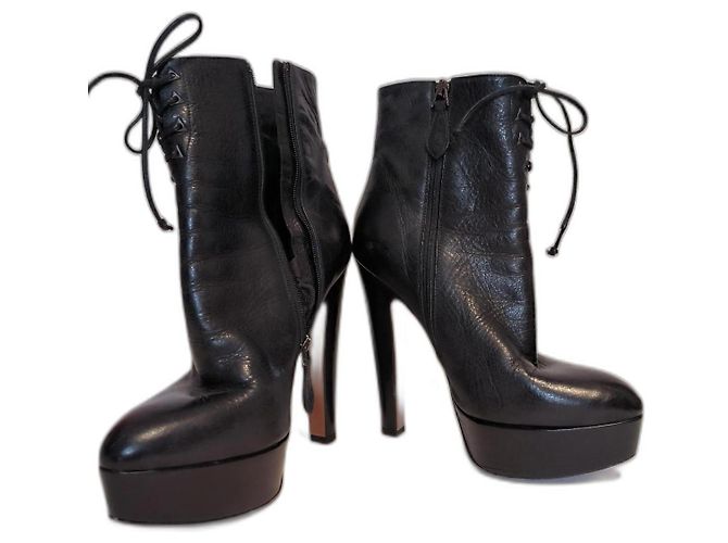 Botas Alaïa de couro com cadarço pretas Preto