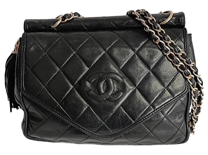 Camera Bolsa de ombro Chanel com franja em couro matelassê preto  ref.1188998