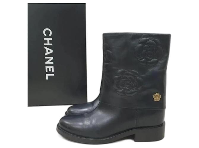 Chanel 2016 Botas de media pantorrilla de cuero negro con flor de camelia  ref.1189845