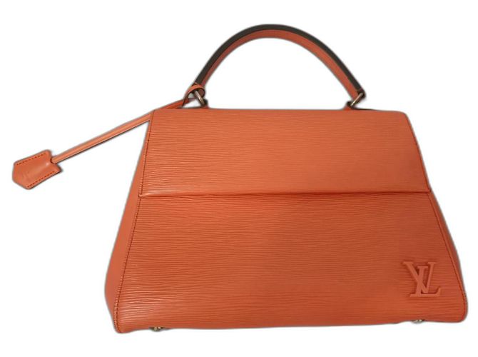 Bolsa Louis Vuitton Cluny em couro laranja