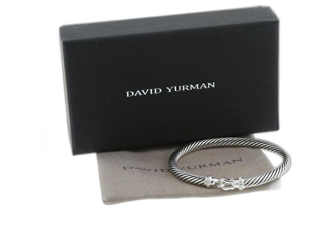 Pulseira com fivela David Yurman Cable Collectibles em prata e diamantes