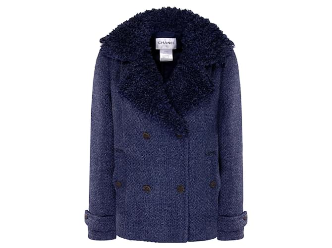 Chanel Chaqueta de tweed con cuello mullido y botones CC Azul marino  ref.1191034