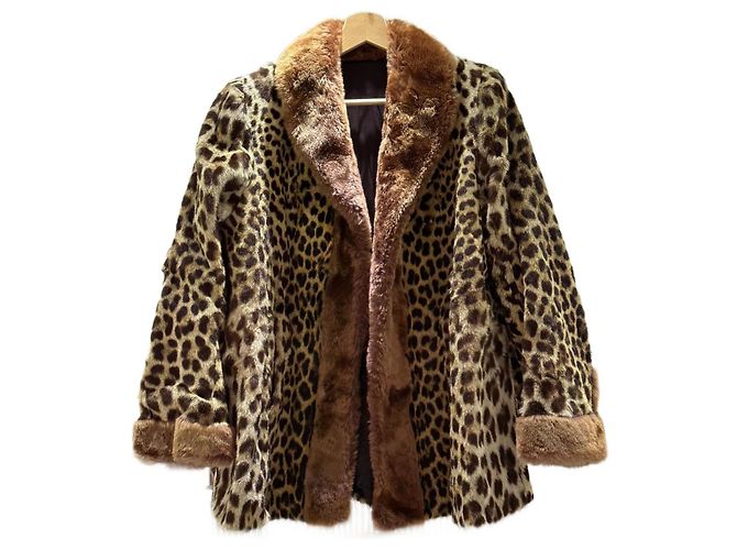 Autre Marque Casaco de pele de leopardo genuíno com gola dourada Estampa de leopardo