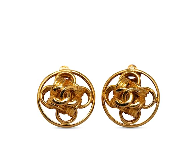 Pendientes de clip Chanel CC dorados Chapado en oro  ref.1191483