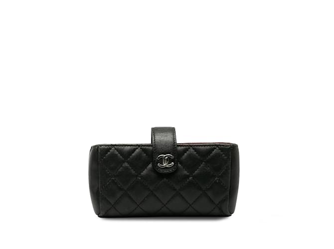 Pochette porte t l phone CC matelass e noire Chanel Cuir ref