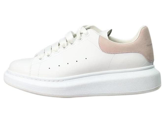 Alexander McQueen White lace up trainers - size EU 38.5 Leather  ref.1191906