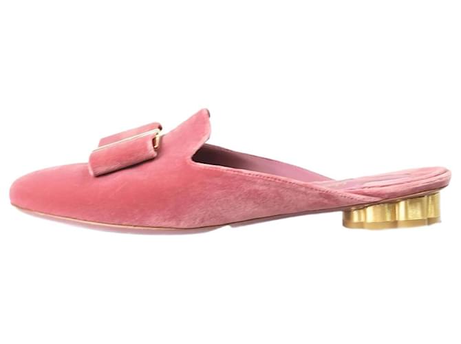 Salvatore Ferragamo Pantoletten zum Hineinschlüpfen aus rosa Wildleder - Größe US 6.5 Pink Schweden  ref.1191910