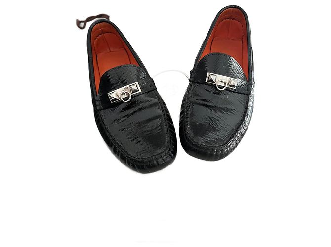 Mocasines Hermès Irving en charol negro