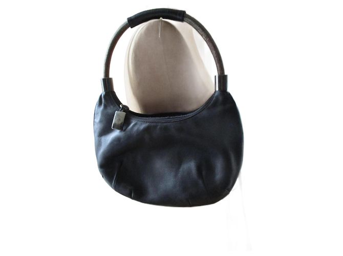 Giorgio Armani Saco 1/2 couro preto lua