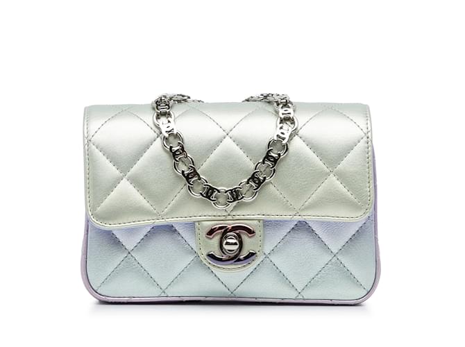 CHANEL Clutch bagsLeather Silvery  ref.1192843