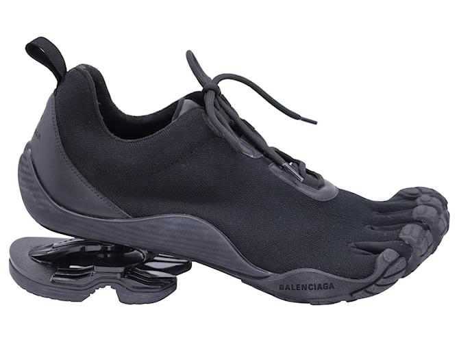 Sneaker stringata Balenciaga x Vibram Toe in maglia sintetica nera Nero Sintetico  ref.1193172