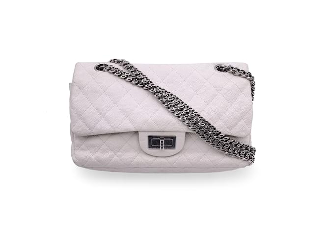 Chanel Ristampa in pelle bianca 2.55 lembo foderato 225 Shoulder Bag 2000S Bianco  ref.1193225