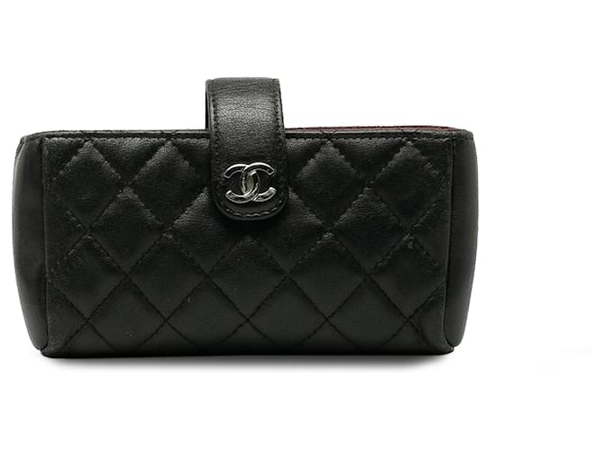 Chanel Black Quilted CC O-Phone Holder Pouch Leather  ref.1193309